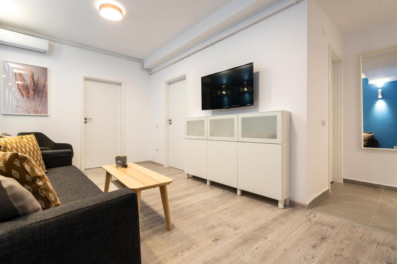 בוקרשט Blue Design Apartament In Magheru מראה חיצוני תמונה